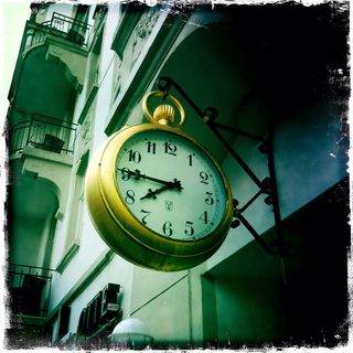 Golden-clock